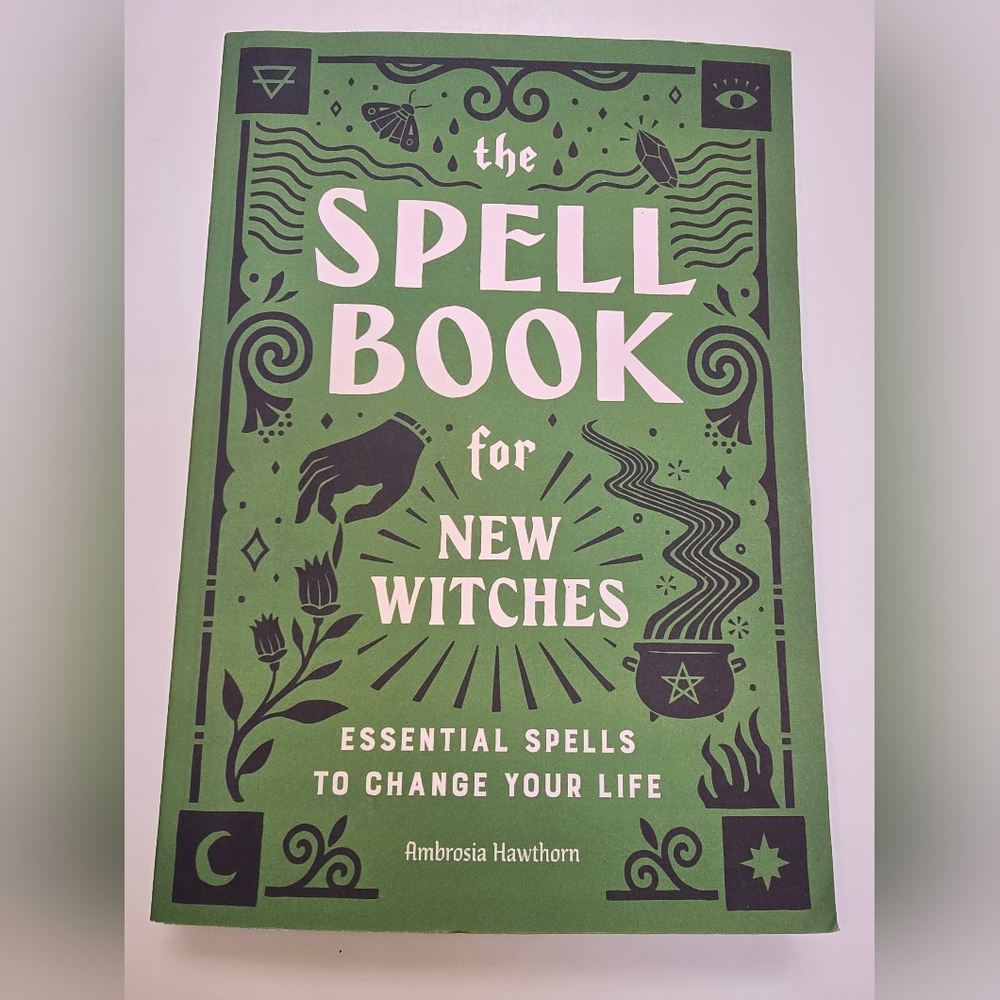 🐍Green Spell Book for New Witches